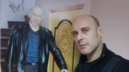 Николай Валуев выбирает двери 